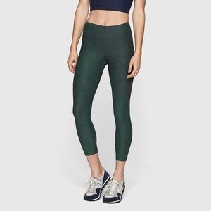 LIKE NEW Outdoor Voices 3/4 Warmup Legging, Hunter